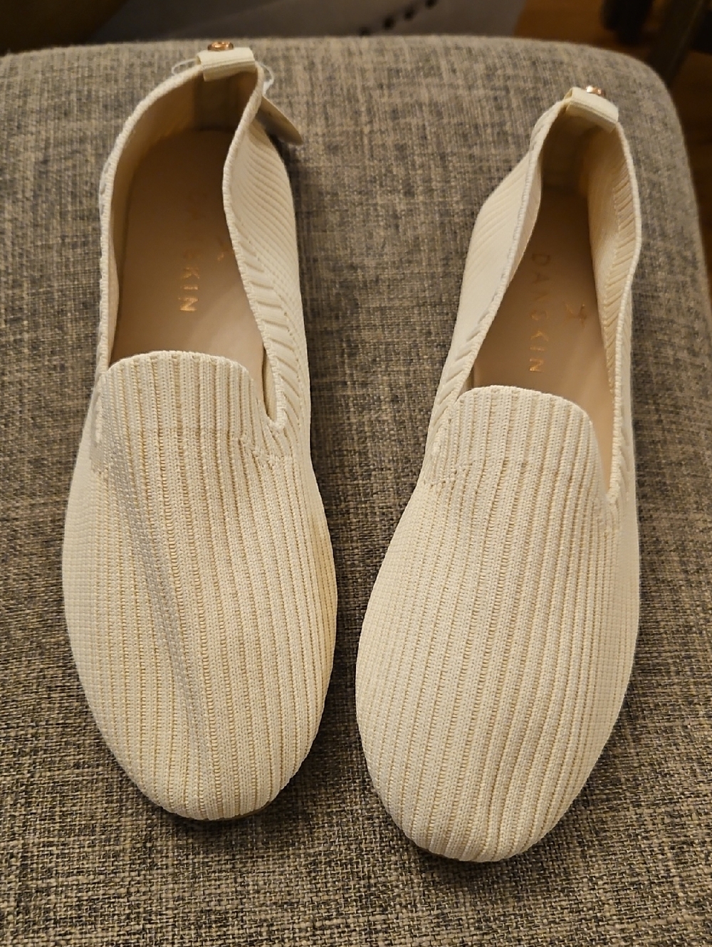 Danskin Cream Ribbed Slip-On Loafers